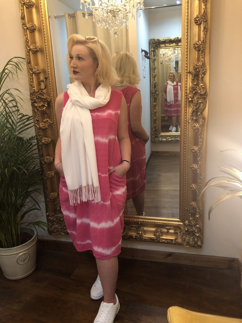 Strike Dress cerise