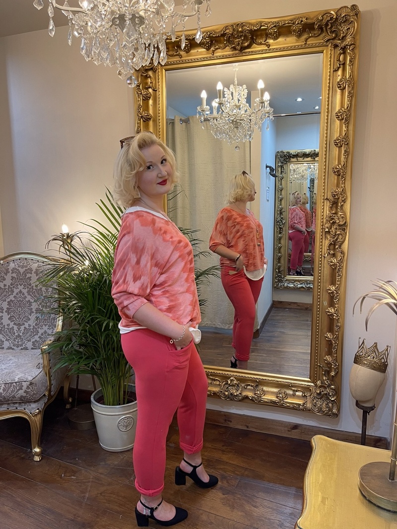 Soft Ripple Necklace Top Coral
