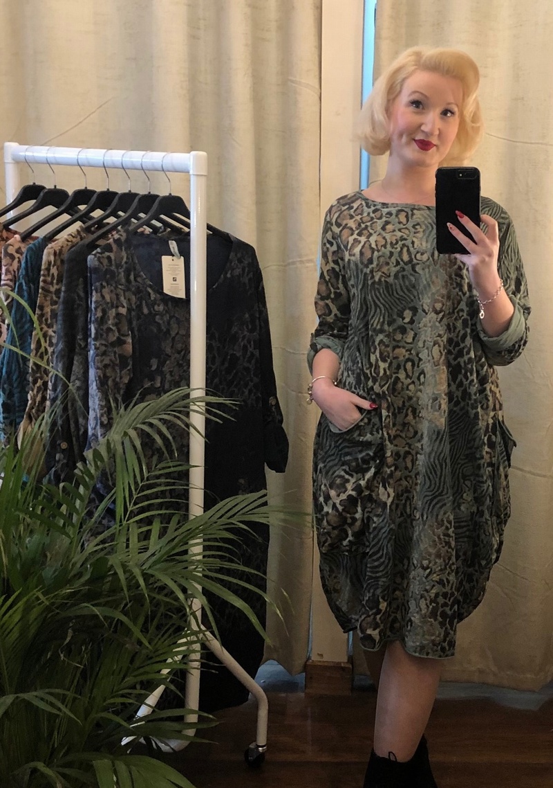 Leopard dress khaki