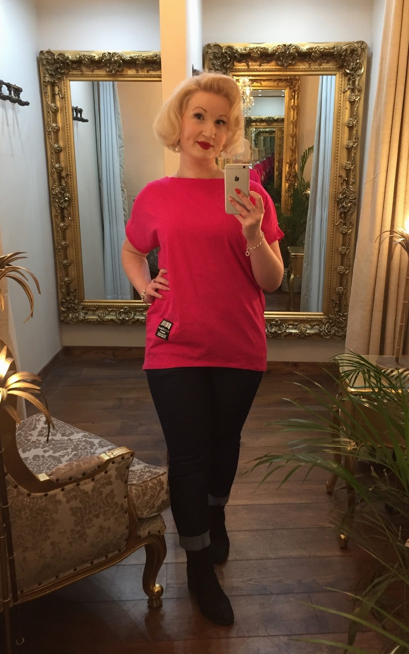 Label Tee Top Cerise