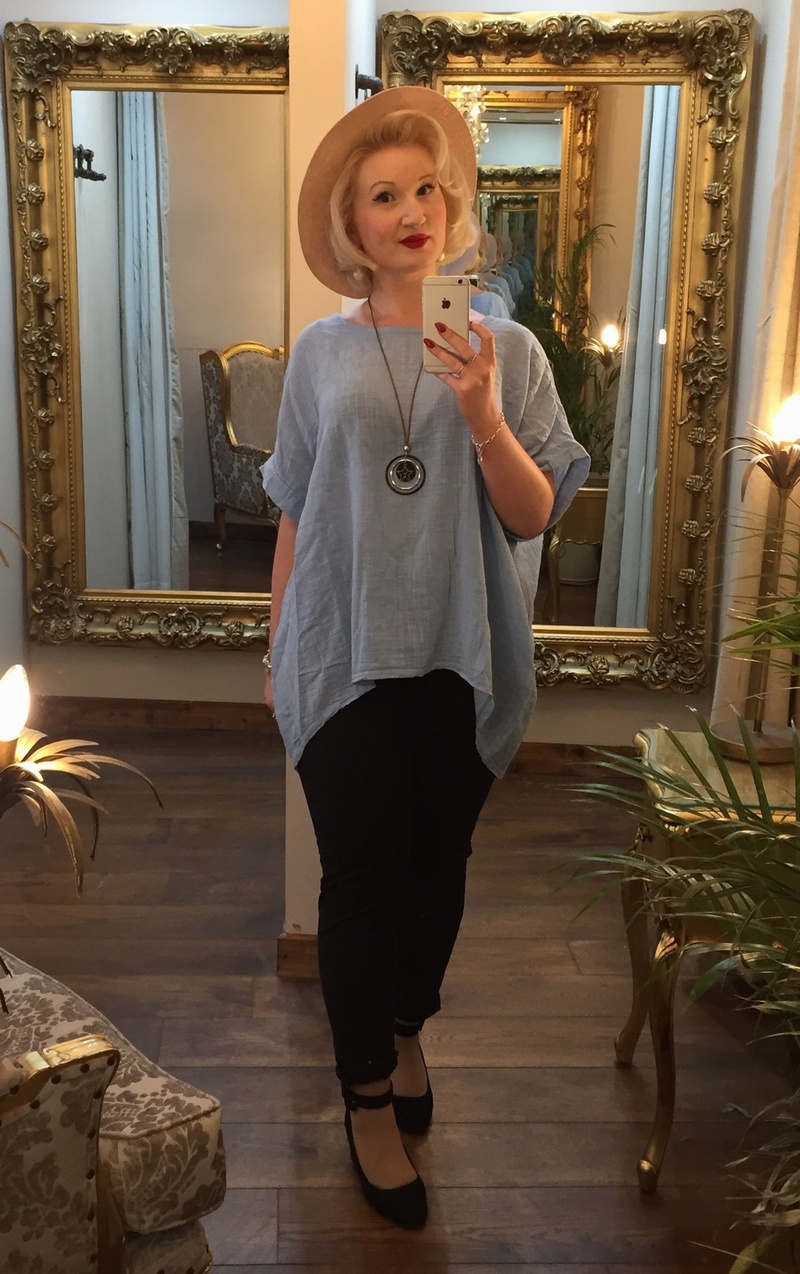 DD Necklace Baby Blue