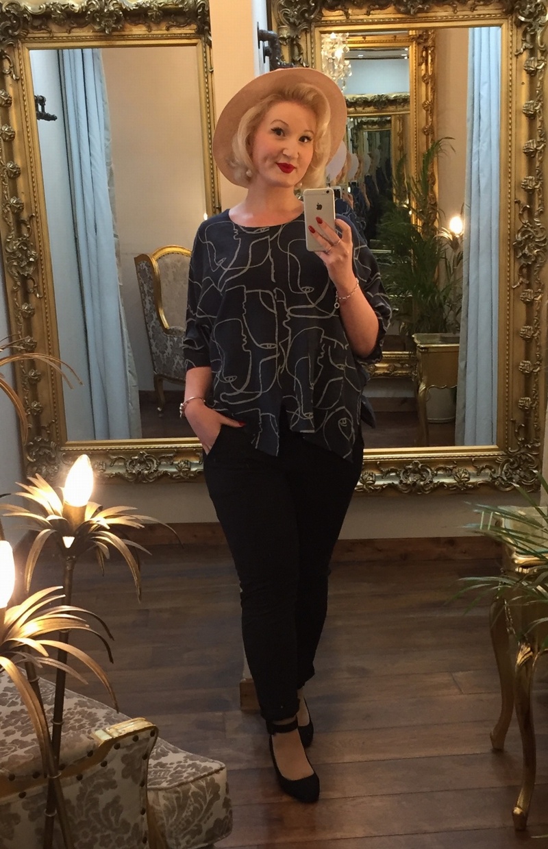 Face Top Navy