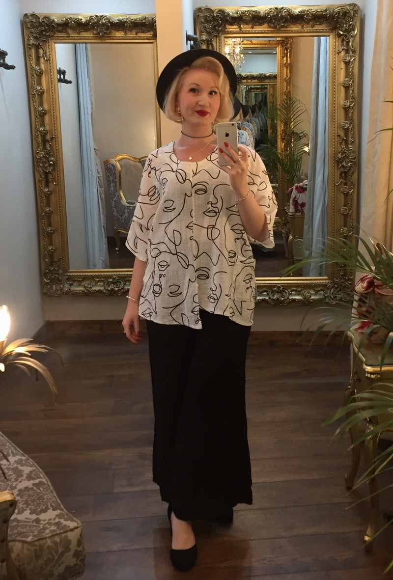 Lesy Face Top White