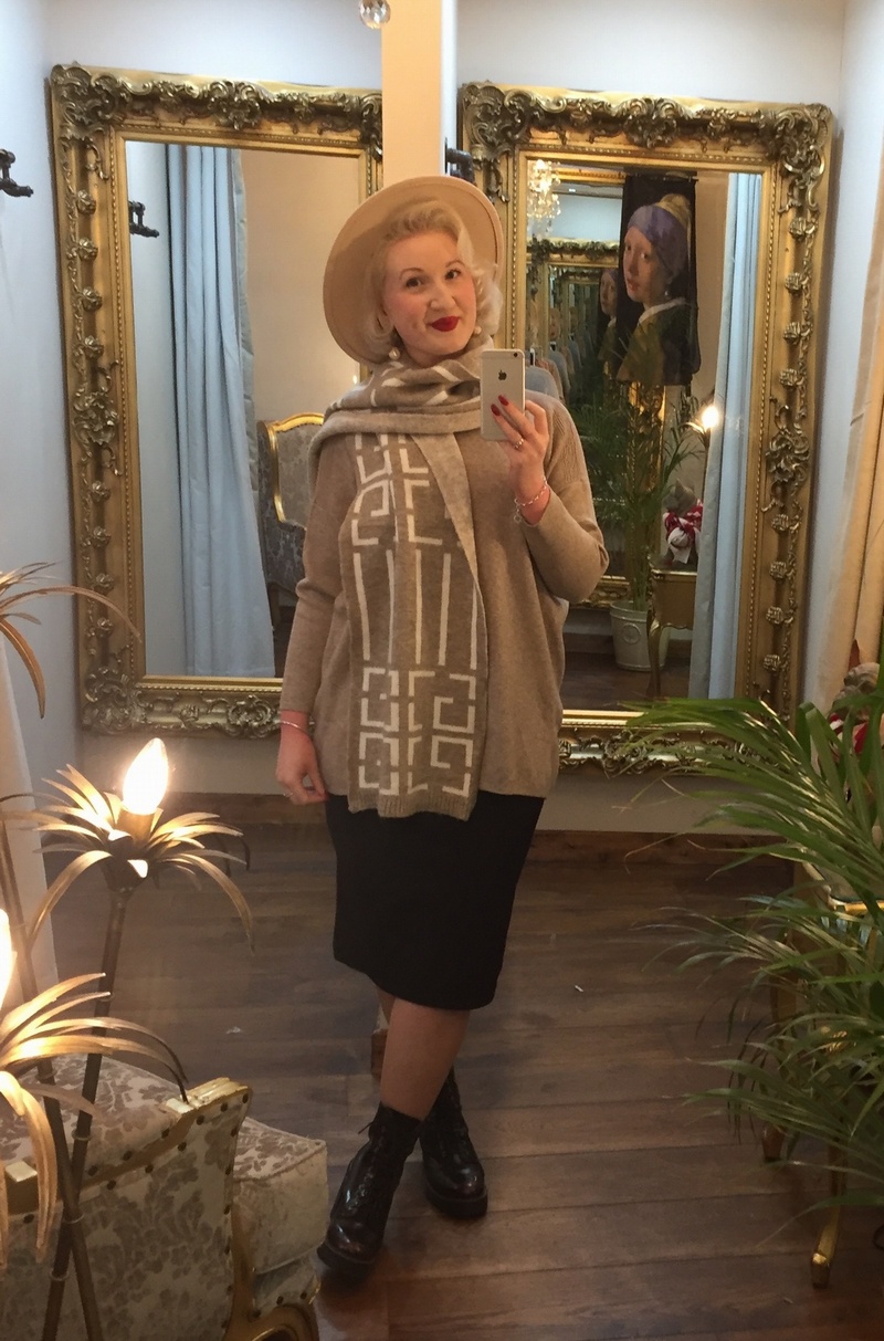 Designer Inspired Scarf Knit Mushroom