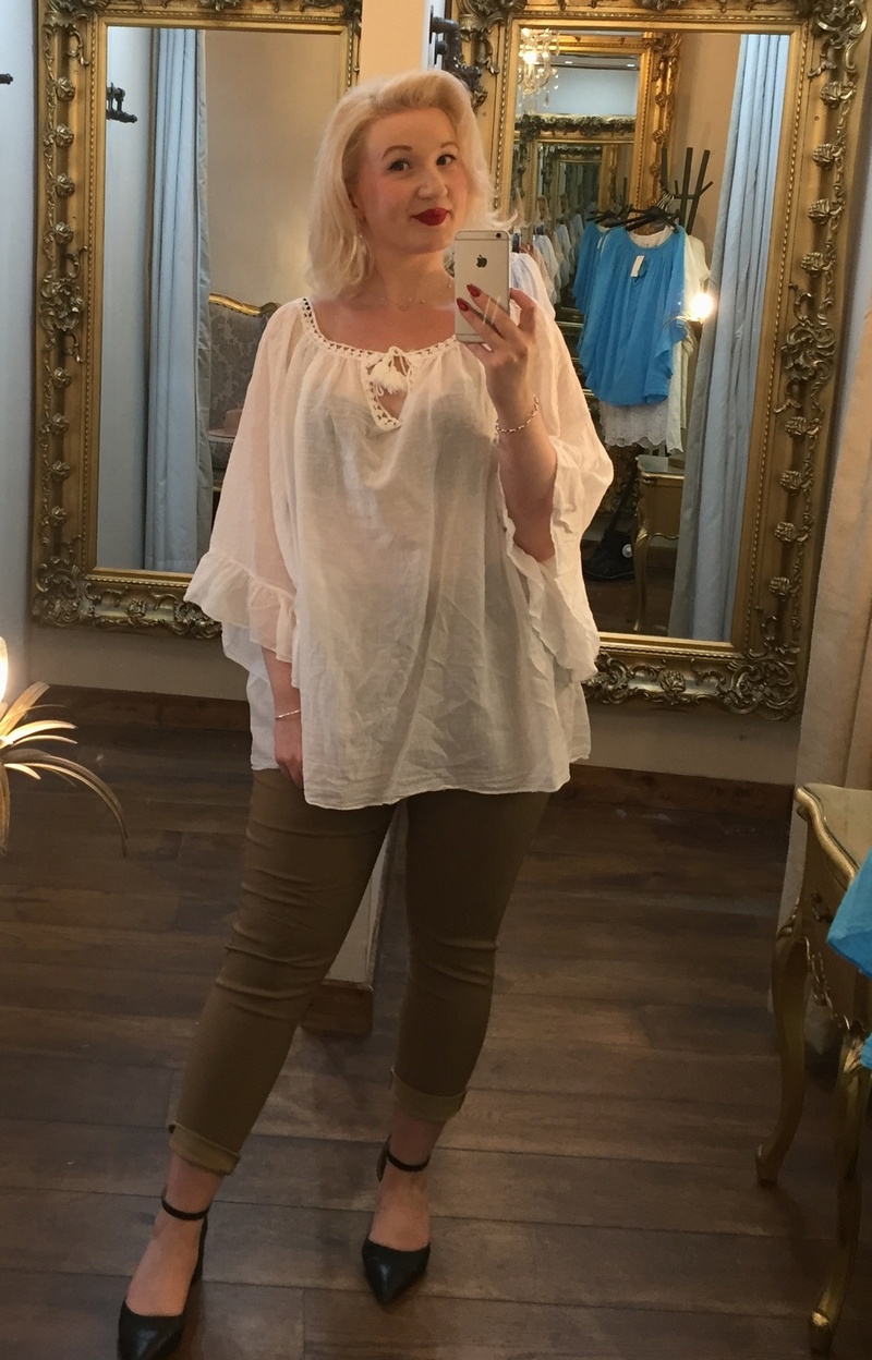 Romance Top White