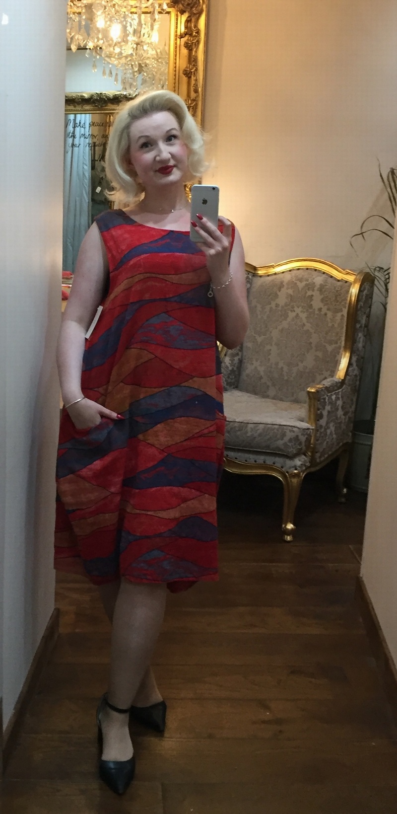 Wave Dress Red