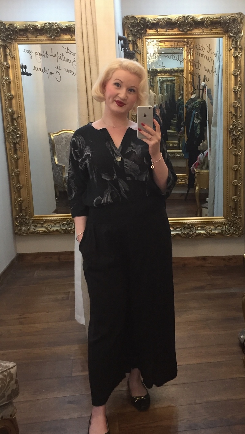Lily Top Black
