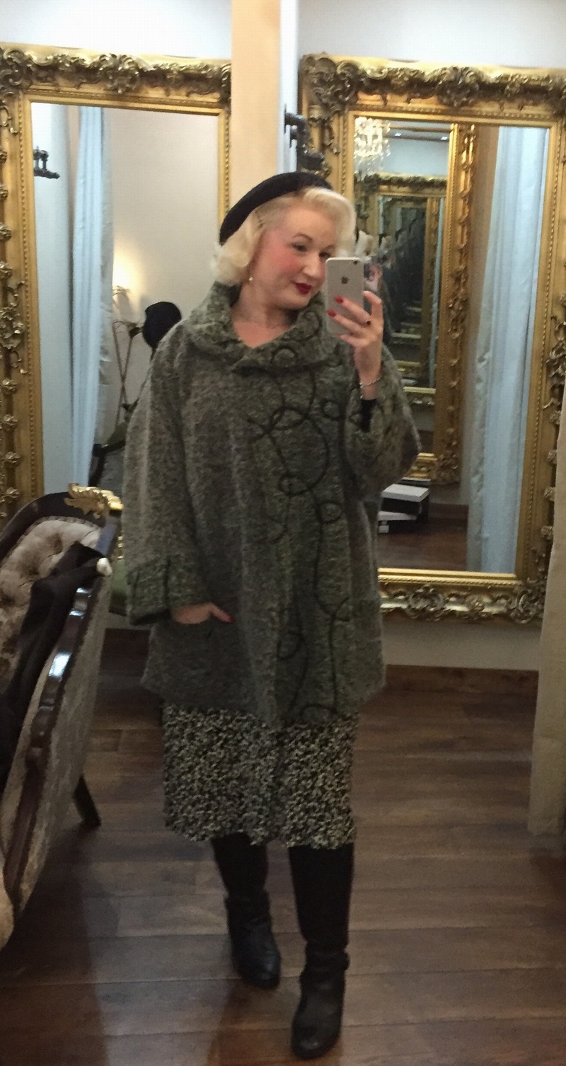 Lin Pattern Coat Khaki