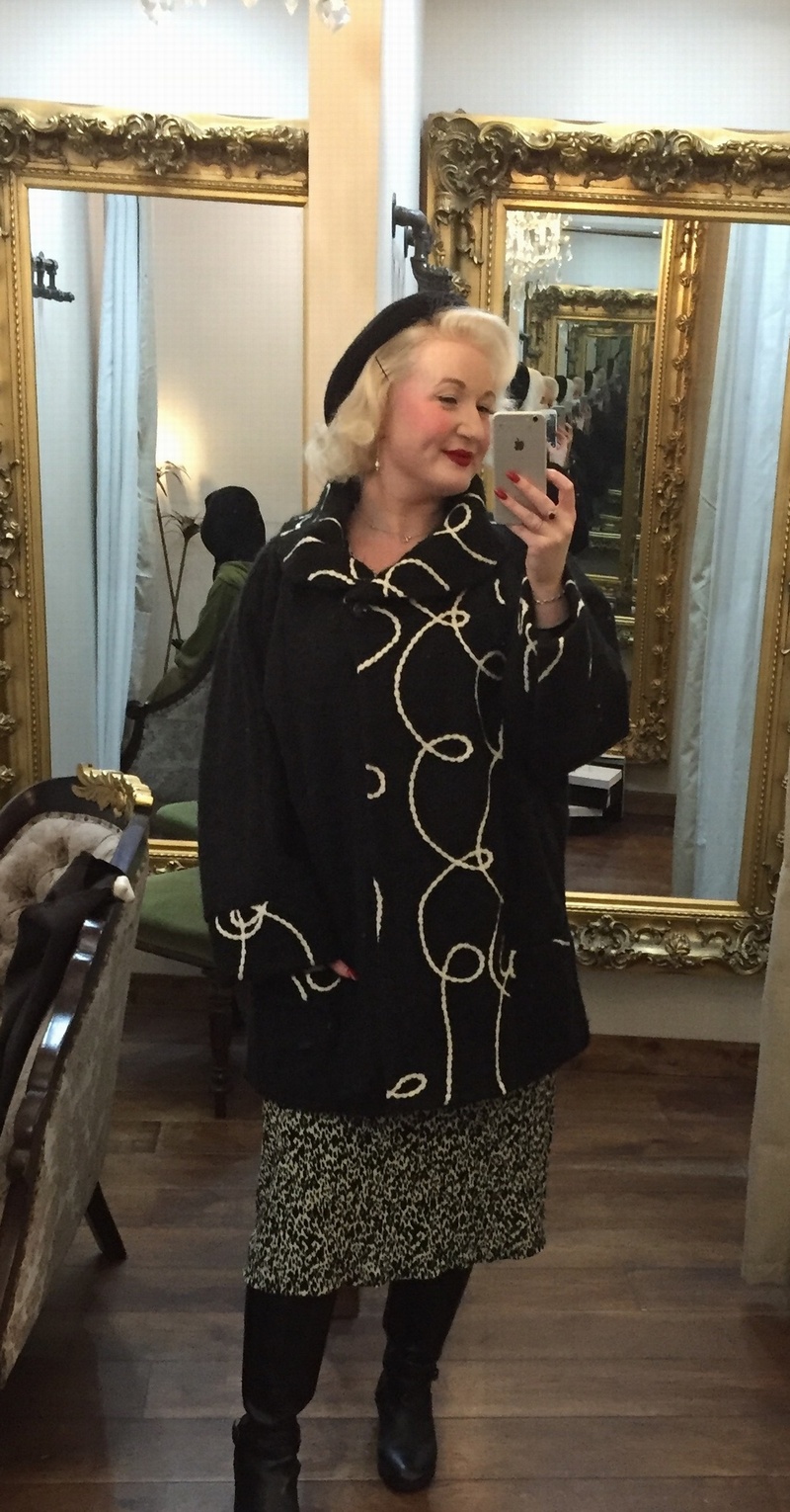 Lin Pattern Coat Black