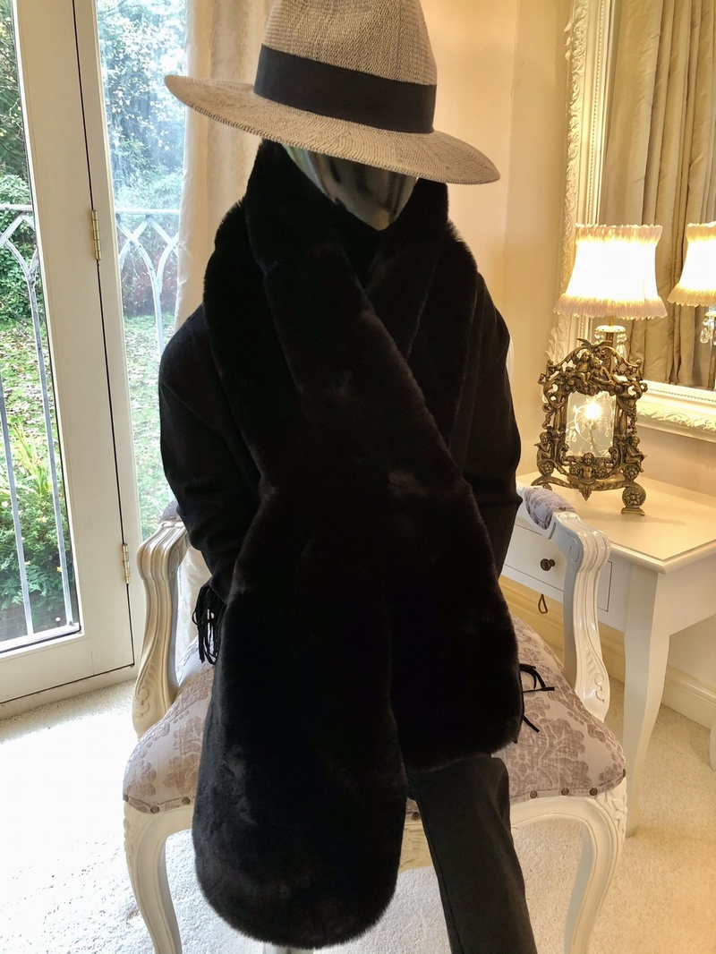 Luxurious Wrap Black