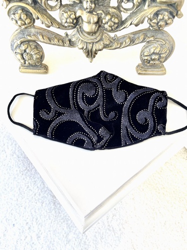 Face Mask Baroque Design