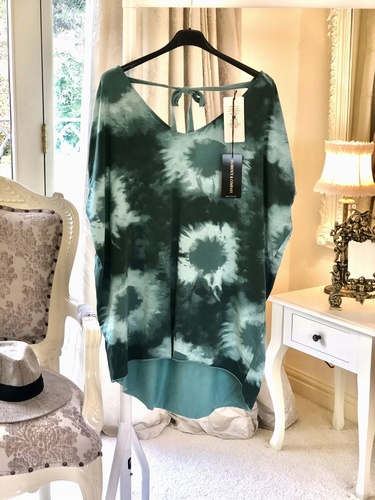 Magic Tunic Top Tiffany