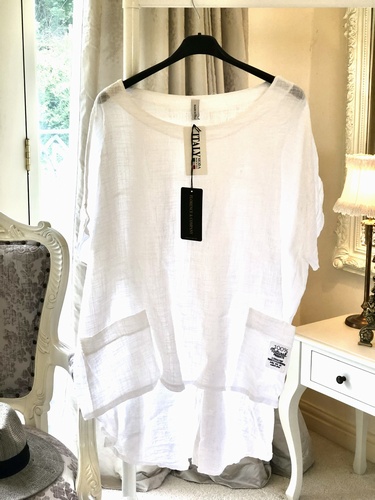Two Pocket Design Tunic White