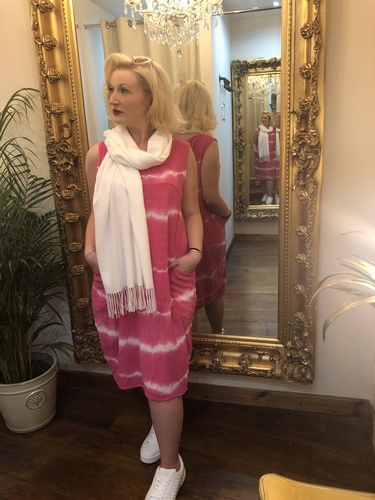 Strike Dress cerise