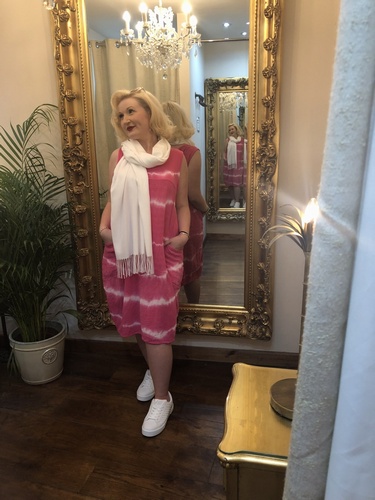 Strike Dress cerise