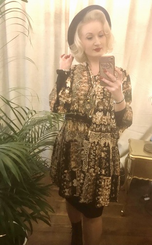Beautiful Autumnal Print Design Retro Tunic Dress  Rust / Black