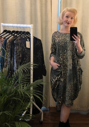 Leopard dress khaki
