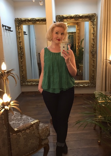 Lace Vest Green