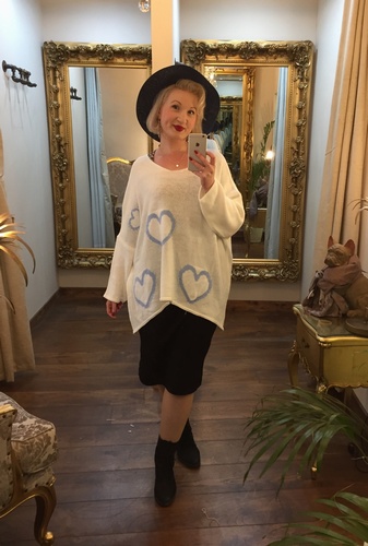 Heart Jumper white