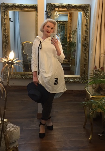 Zip Sweatshirt Cream