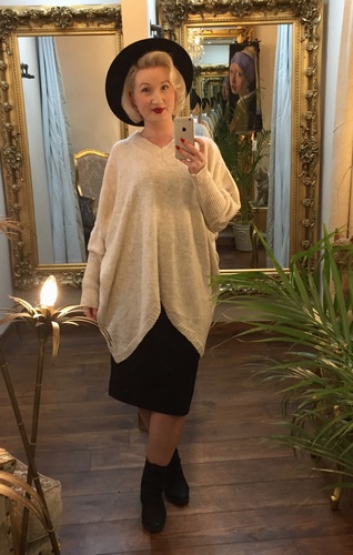 Tick Tail Knit Beige