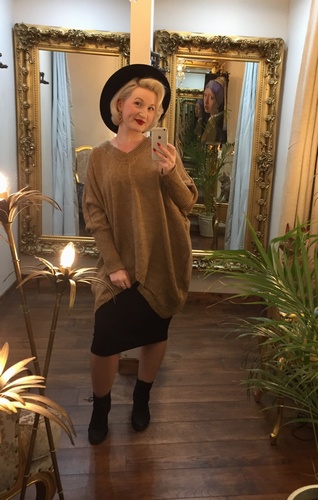 Tick Tail Knit Tan