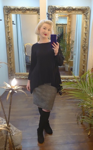 To Flared Hem Black