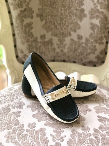 Moccasins White/Navy