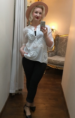 RG Button Top White