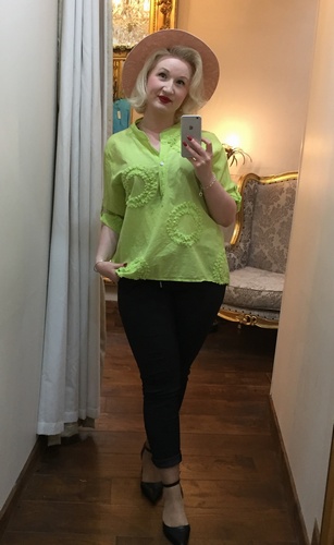 RG Button Top Green