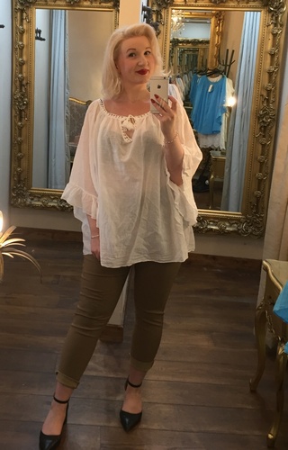 Romance Top White