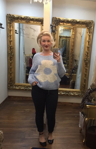 TJ Flower Knit Powder Blue