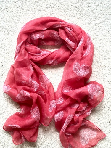 Sketch Heart Scarf Strawberry