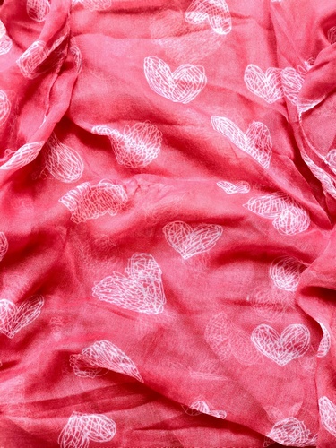 Sketch Heart Scarf Strawberry