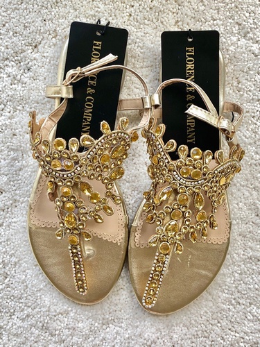 Delicate Jewel Sandal Gold