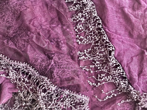 Deco Lace plum purple