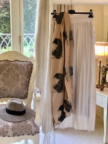Silk Skirt Stone