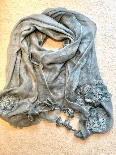 Appliqué Flower Faded Mint