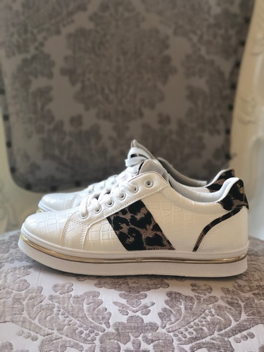 Leopard Design Trainer White