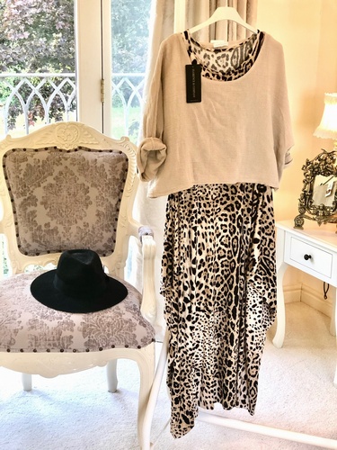Leopard Design Dress Stone / Brown
