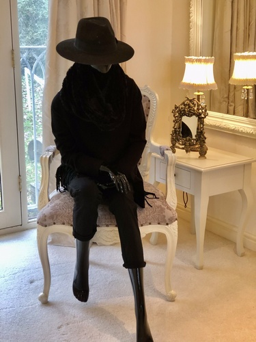 Plush Lush Snood Black