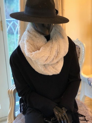 Plush Lush Snood Winter White