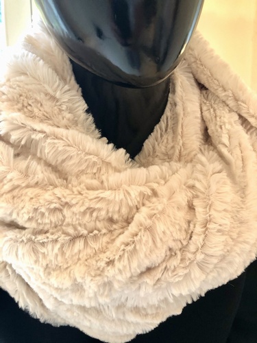 Plush Lush Snood Winter White