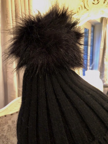 Ribbed Pom Hat Black/Cream