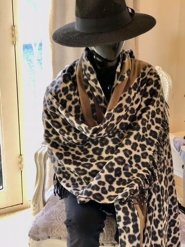 Thick Leopard Print Wrap Camel Stripe