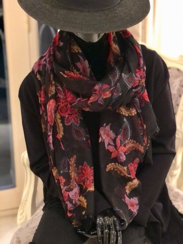 Autumnal Flower Scarf Black
