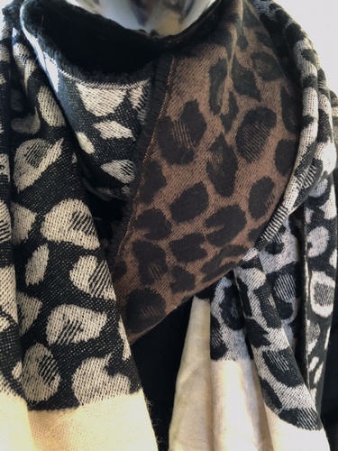 Leopard print Fringe Scarf Black/ Cream