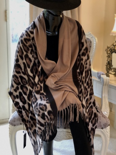 Beautiful Leopard /Plain Wrap Mocha