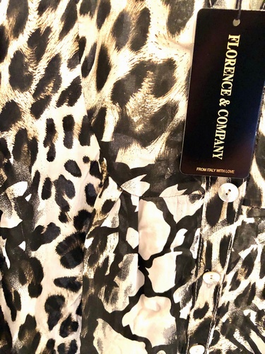 Tiers Tunic Leopard Design Stone Leopard