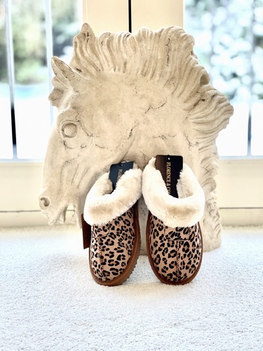 Luxury Slippers Leopard Design Tan